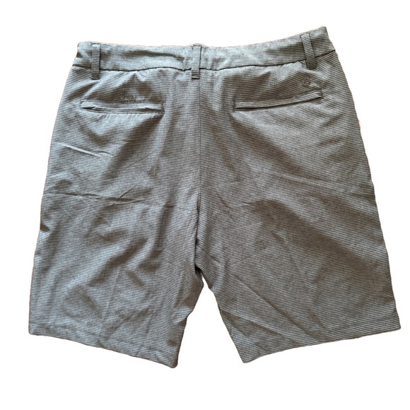 Hang Ten Men's Gray Striped Shorts Size 36 - Picture 2 of 5